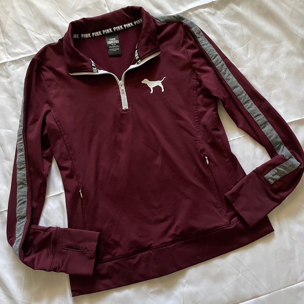 Victorias Secret PINK Ultimate Womens Sweater Medium Athletic Maroon Running Dog